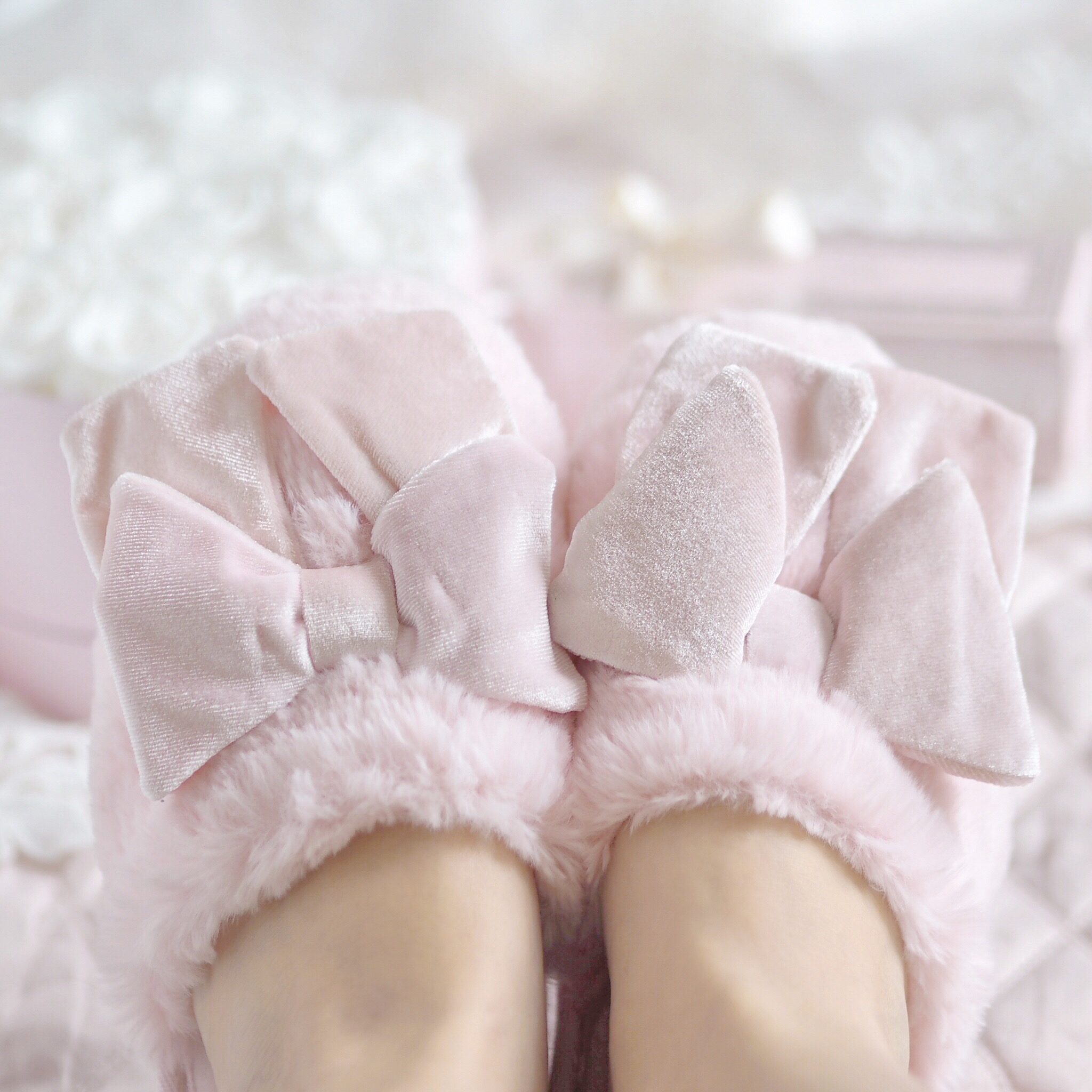 Victoria's Secret Pink Bow Slippers | Love Catherine